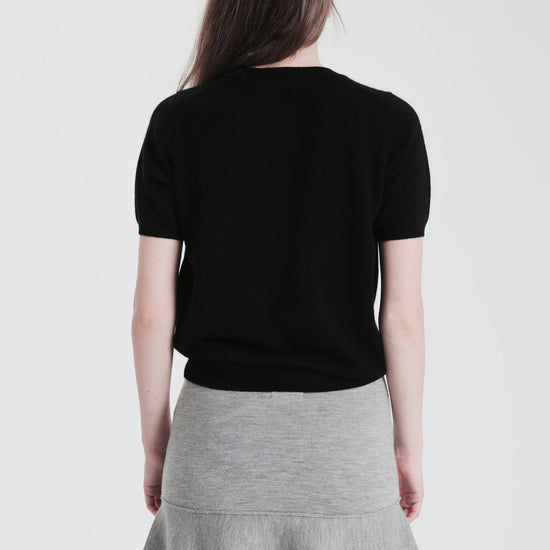 Alina kortermet cashmere genser – Sort