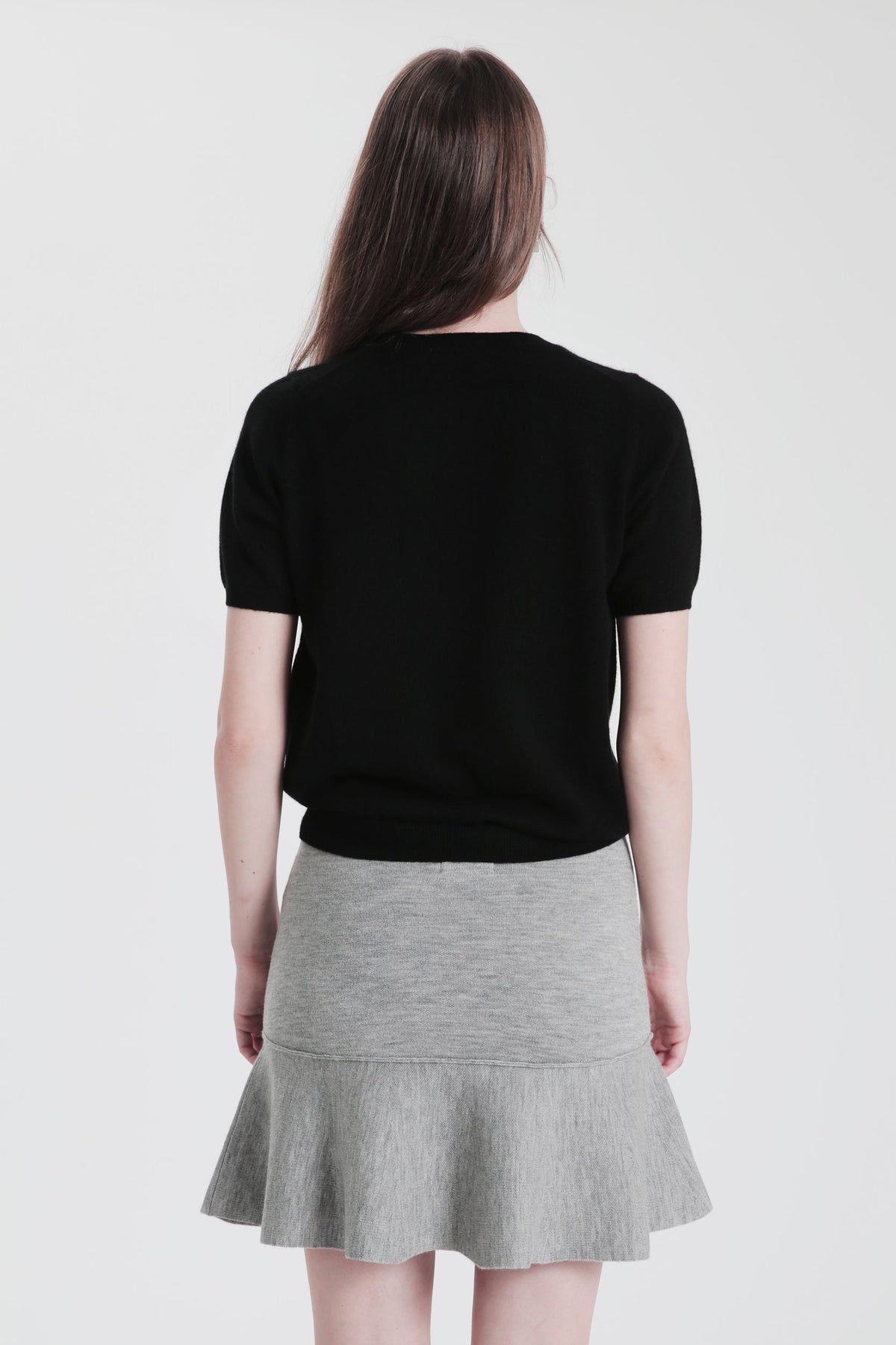 Alina kortermet cashmere genser – Sort
