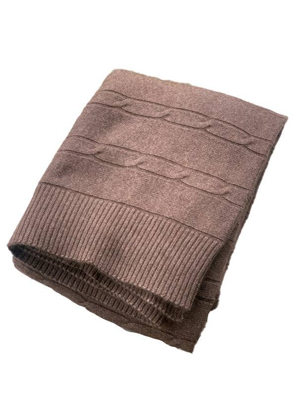 Blake flettestrikket cashmere pledd – Mørk brun